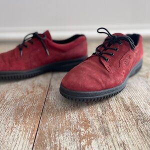 Ecco Soft Red Nubuck Shoes Womens EU 41 Size 10 Comfort Lace Up Oxford Sneaker